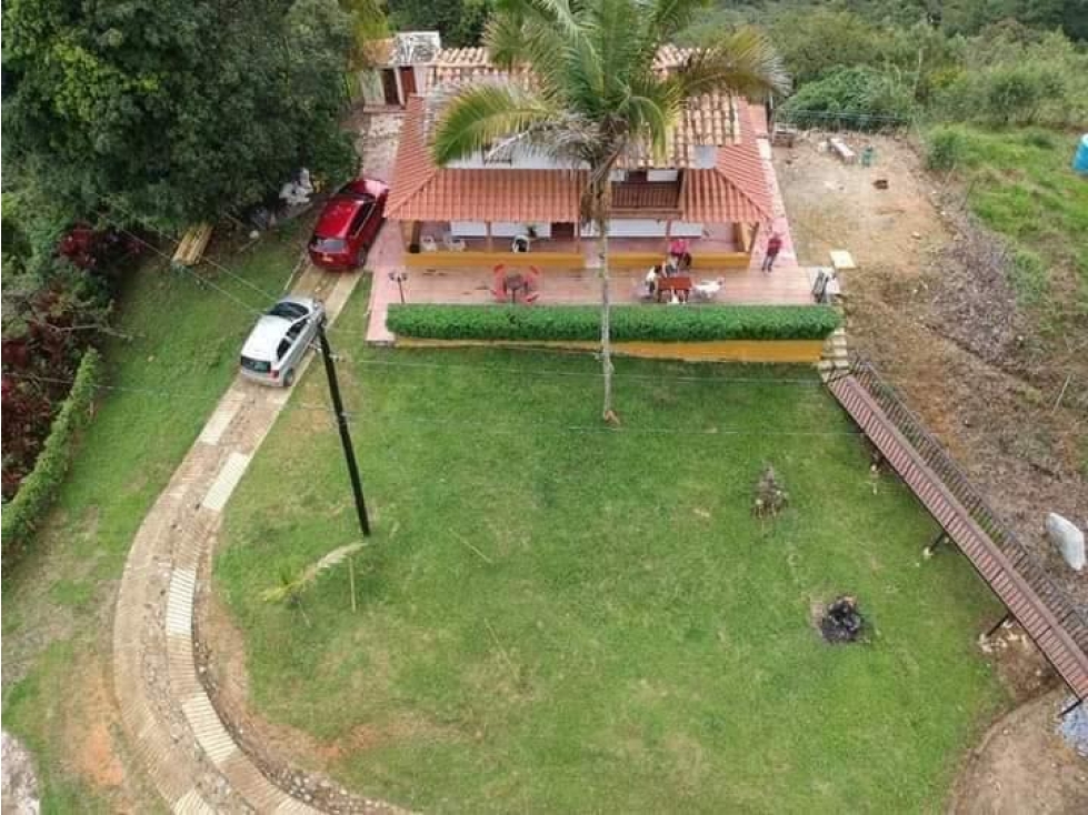 HERMOSA CASA FINCA EN VENTA COCORNA ANTIOQUIA - 2
