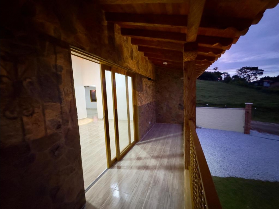 ENCANTADORA FINCA EN VENTA CARMEN DE VIBORAL — foto 3
