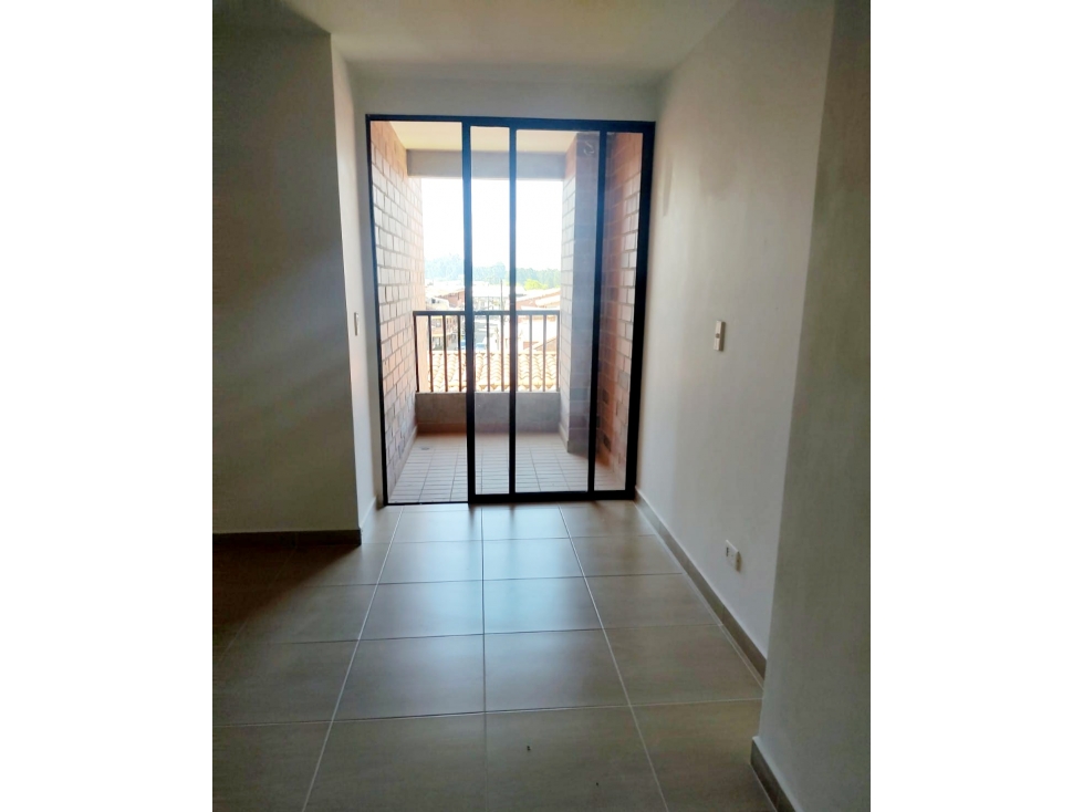 HERMOSO APARTAMENTO EN VENTA CARMEN DE VIB. EDIFICIO CON ADMINISTRACIÓ — foto 3