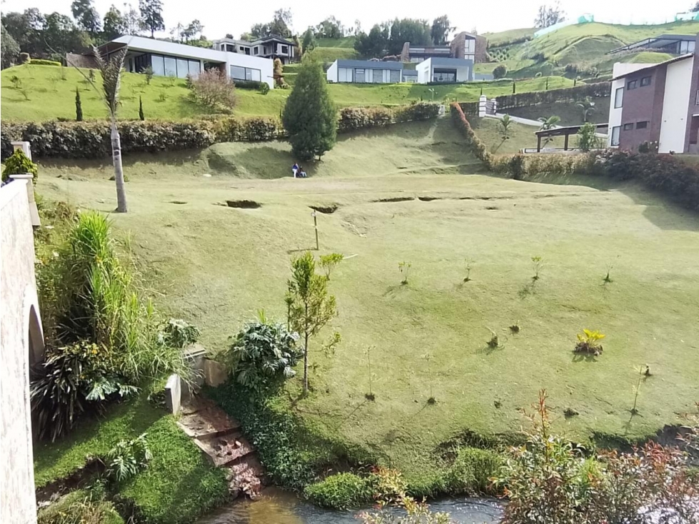 ENCANTADOR LOTE EN VENTA UBICADO EN PRESTIGIOSA PARCELACION RETIRO — foto 6