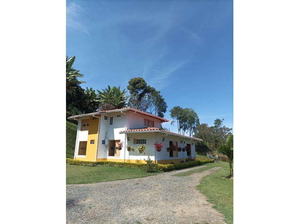 HERMOSA FINCA EN VENTA SANTUARIO - 2