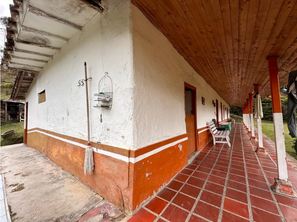 ENCANTADORA FINCA EN VENTA PARA PROYECTO SAN VICENTE - 3