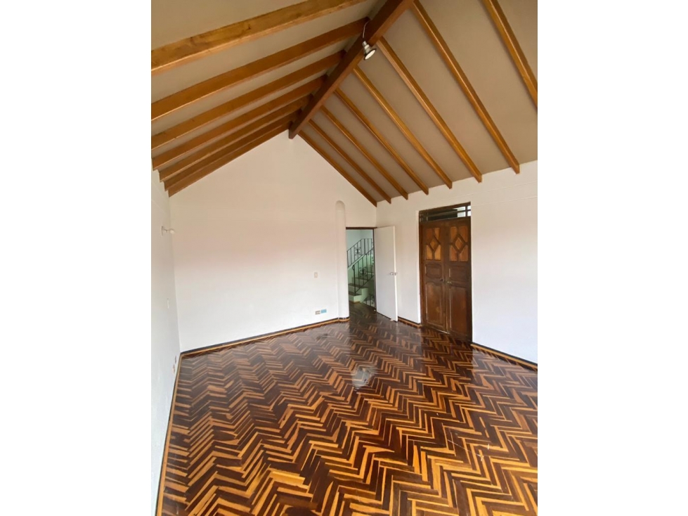 HERMOSA CASA EN VENTA EN RIONEGRO, SECTOR SAN ANTONIO — foto 3