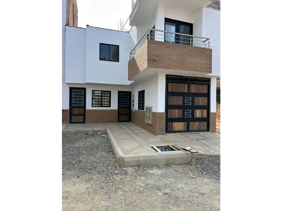 LINDO APARTAMENTO ESQUINERO EN VENTA EN EL CARMEN DE VIBORAL