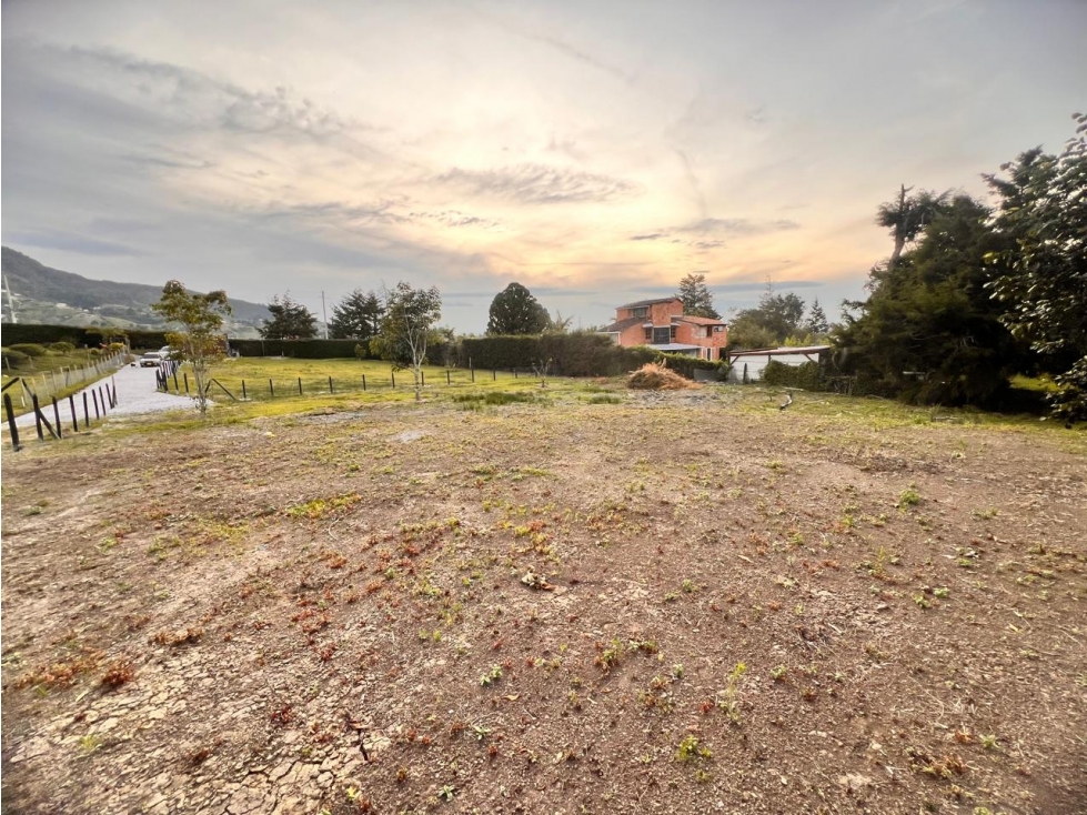SE VENDE LINDO LOTE EN EL CARMEN DE VIBORAL ~ SECTOR CAMPO ALEGRE...