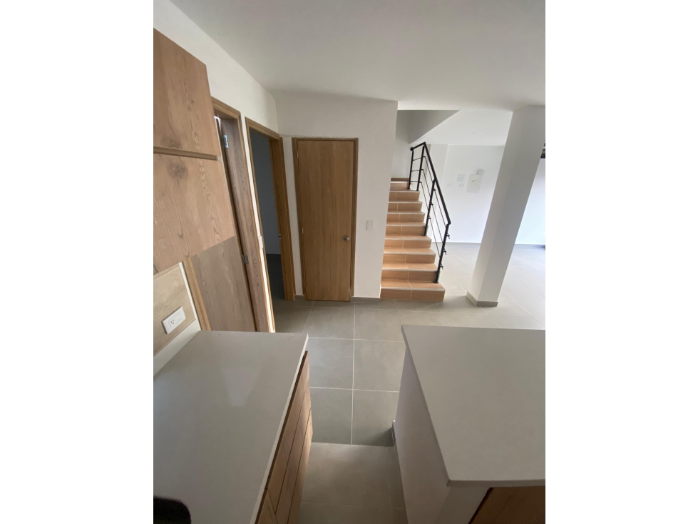 SE VENDEN APARTAMENTOS DUPLEX EL CARMEN DE VIBORAL — foto 3