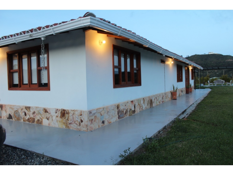 ENCANTADORA FINCA EN VENTA DENTRO DE PARCELACIÓN SAN VICENTE — foto 3