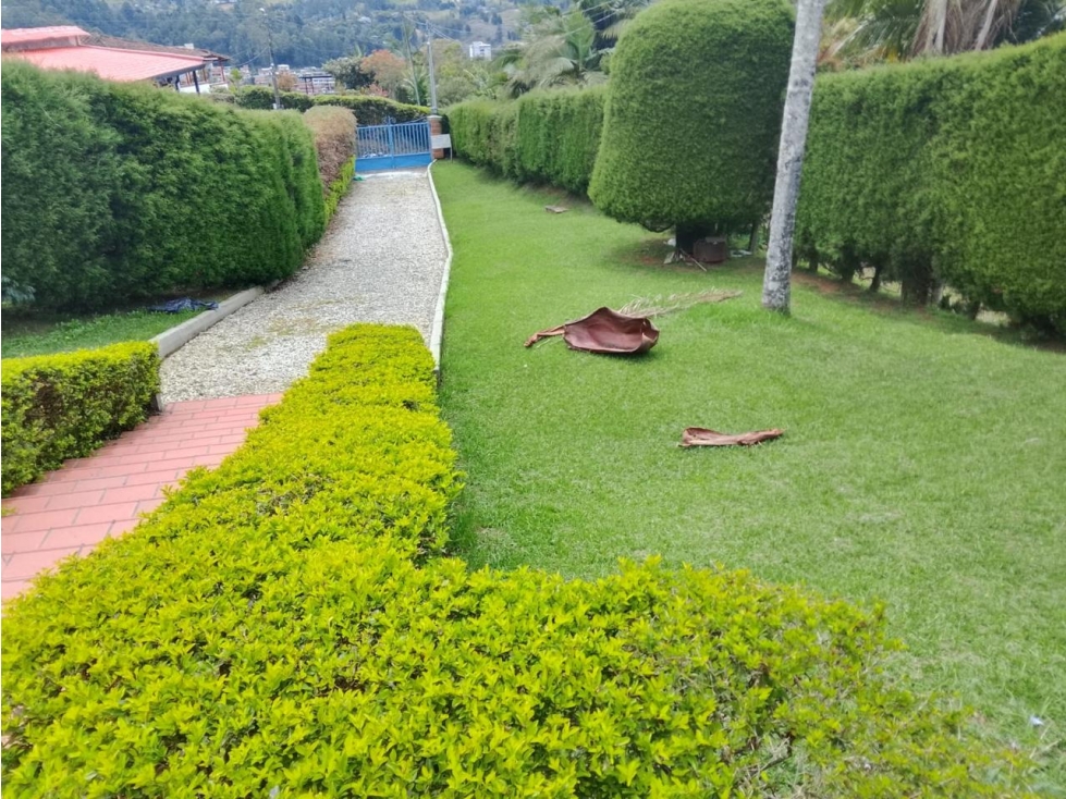 ENCANTADORA FINCA EN VENTA GUARNE CERCA A LA AUTOPISTA — foto 4