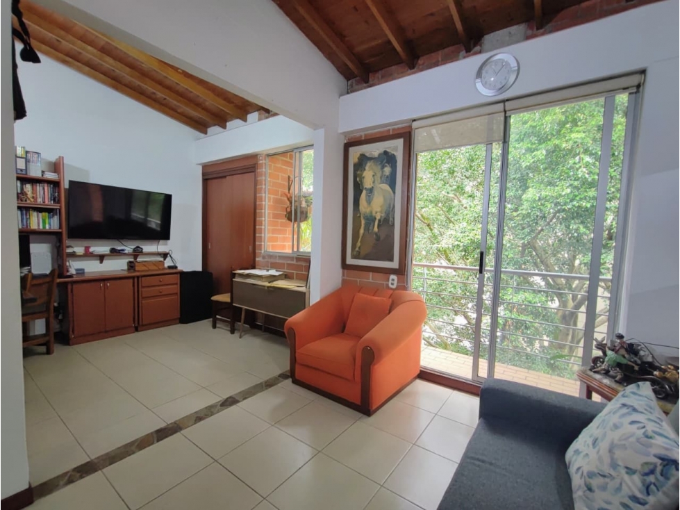 Venta apartamento Belén Fátima con parqueadero excelente ubicación — foto 2