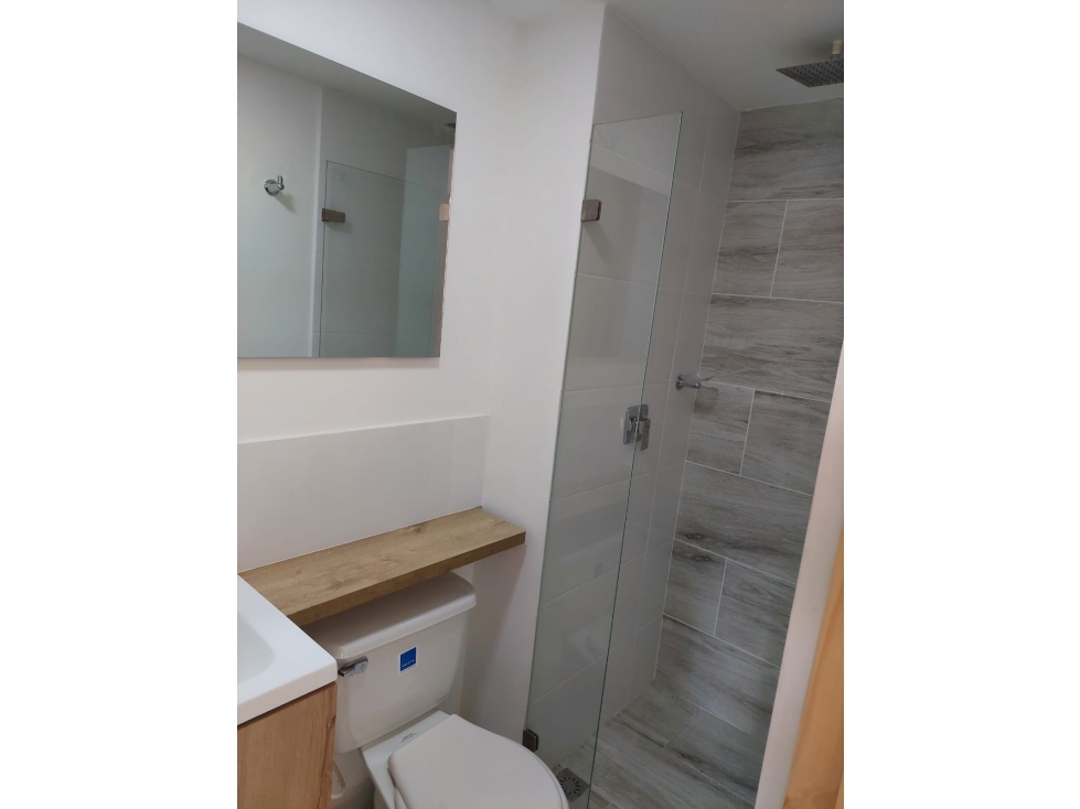 Venta apartamento Bello La Gabriela vía Machado piso alto parqueadero — foto 2