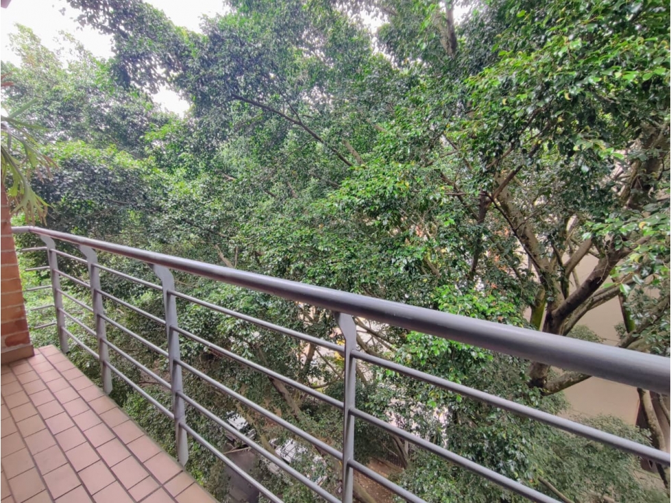 Venta apartamento Belén Fátima con parqueadero excelente ubicación — foto 3