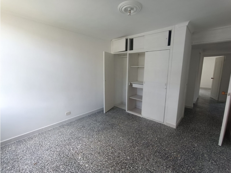 VENTA DE APARTAMENTO EN CALASANZ PARTE BAJA — foto 4
