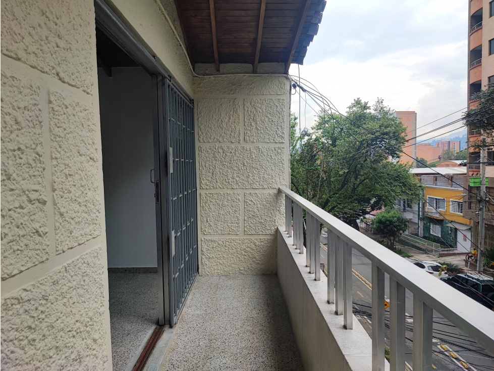Venta casa tercer piso La Floresta excelente ubicación no admin — foto 2