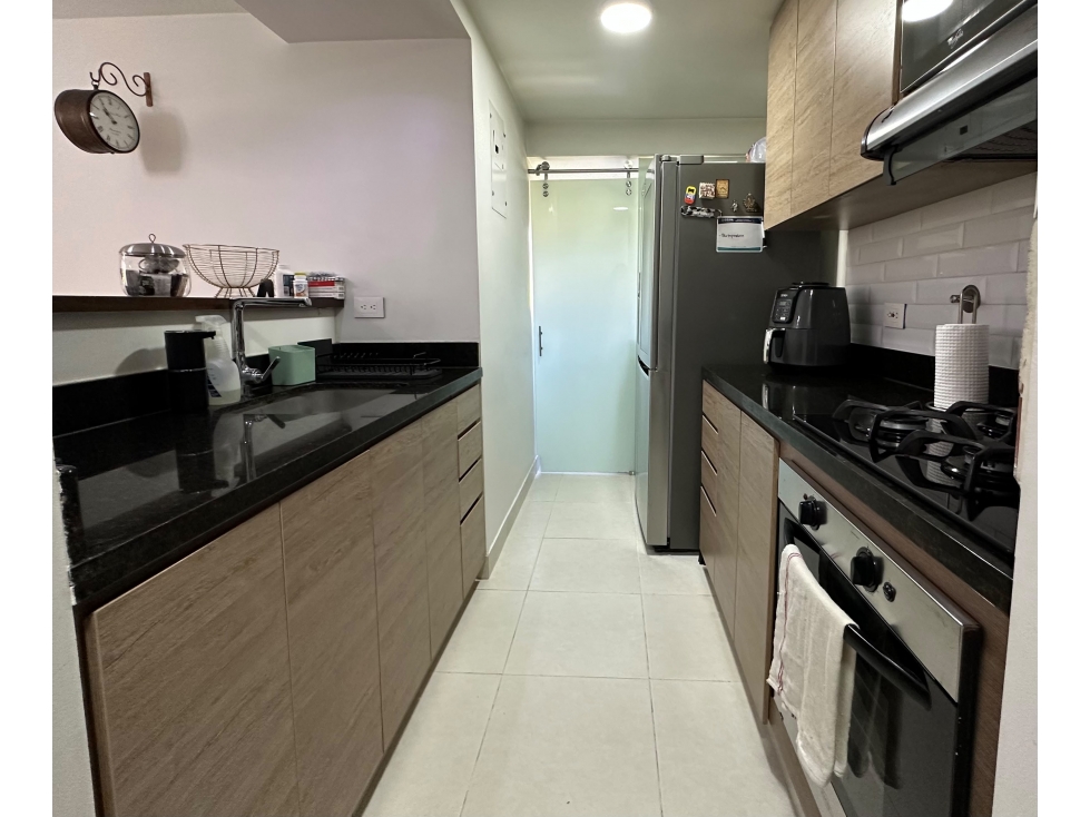 Venta de Apartamento en la loma de los Bernal parte baja — foto 2