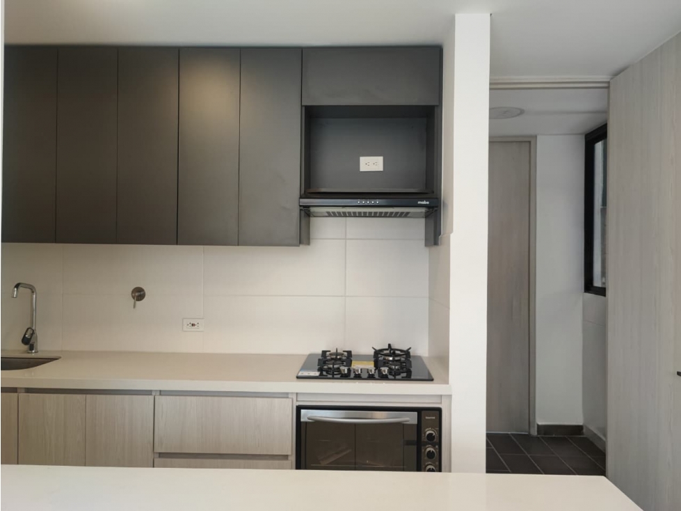 VENTA APARTAMENTO PARA ESTRENAR LOS COLORES CERCA DE TODO — foto 3