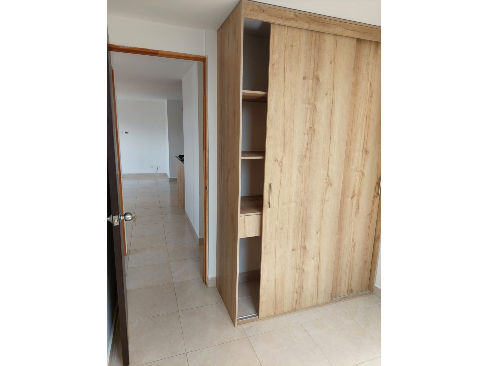 Venta apartamento Bello La Gabriela vía Machado piso alto parqueadero — foto 5
