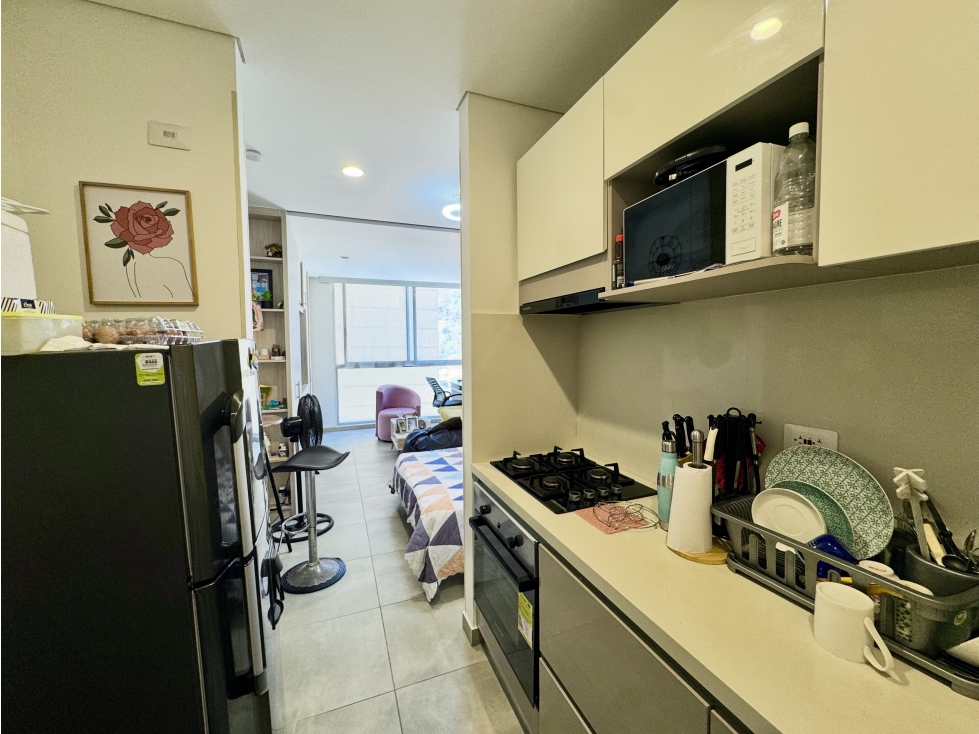 SE VENDE APARTAESTUDIO EN SALGUERO SUITES — foto 2