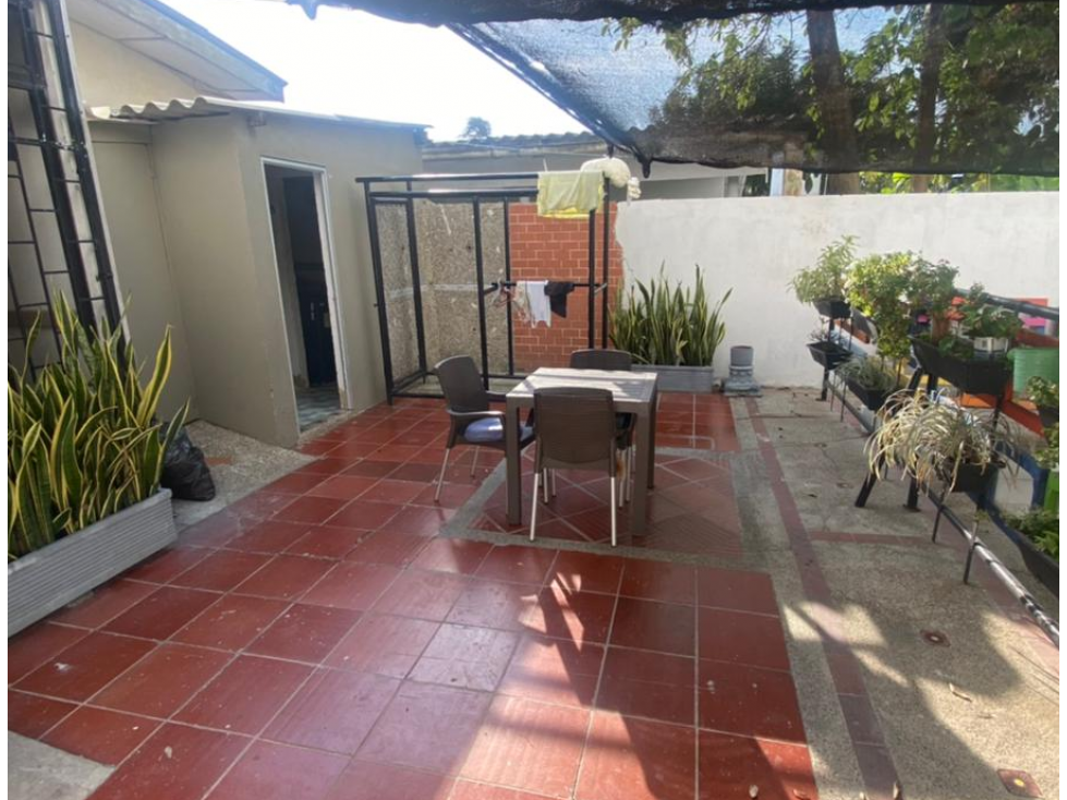 Se Arrienda Casa en Altamira