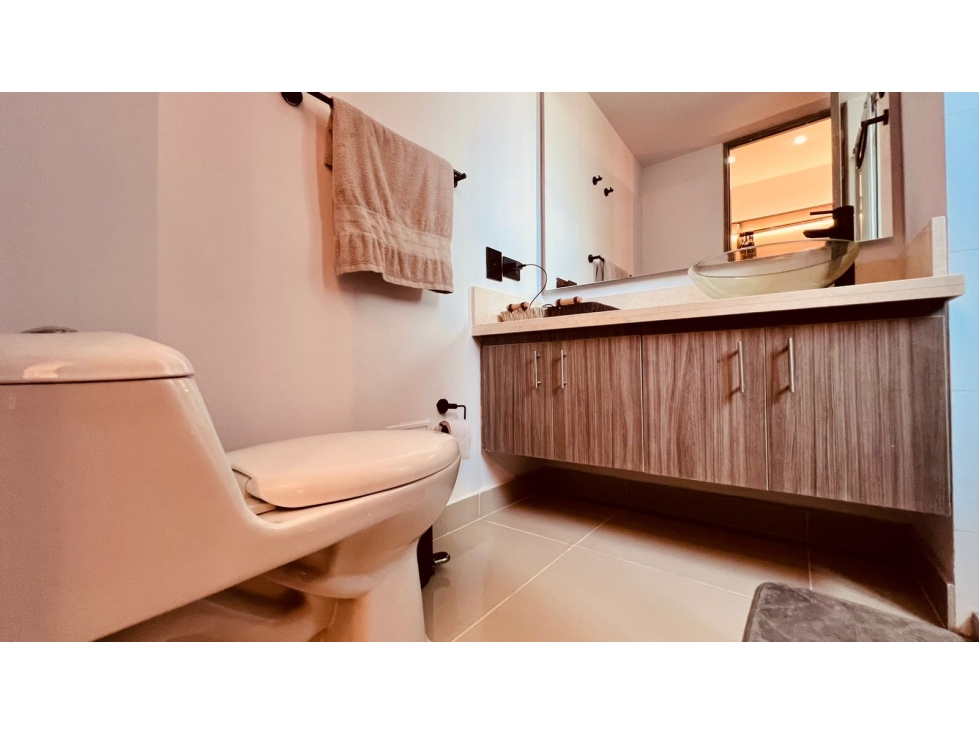 Se Arrienda Apartamento Amoblado En La Castellana — foto 6