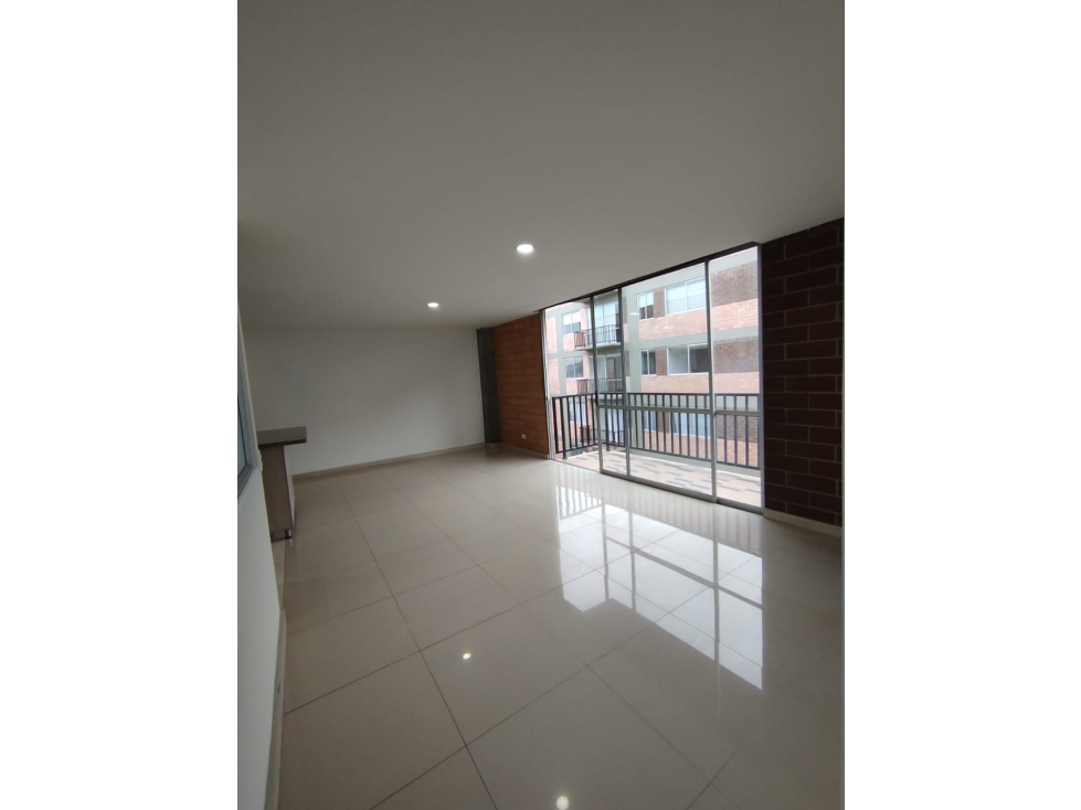 Se arrienda o se vende apartamento en Marinilla — foto 2