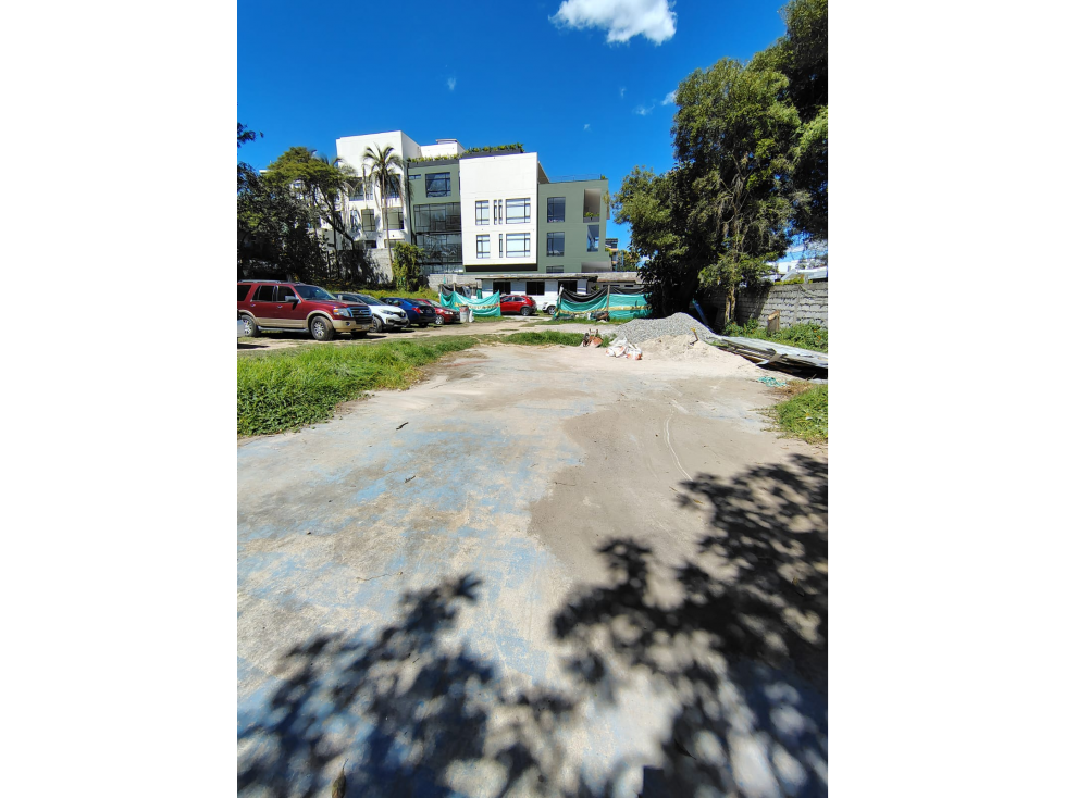Venta Terreno Cumbayá. Proyecto inmobiliario comercial o residencial
