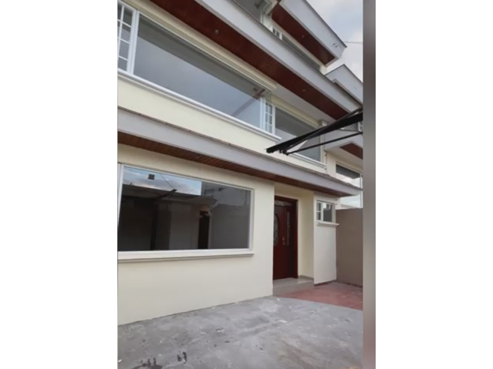 130mil Venta casa Ponceano Alto 169m2, 3 dormitorios