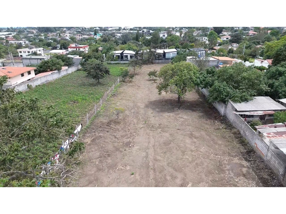 Terreno en venta en el barrio Santa Ana, Tumbaco, con 2.575 m² - 5