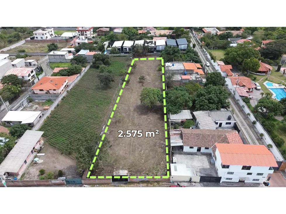 Terreno en venta en el barrio Santa Ana, Tumbaco, con 2.575 m² - 1