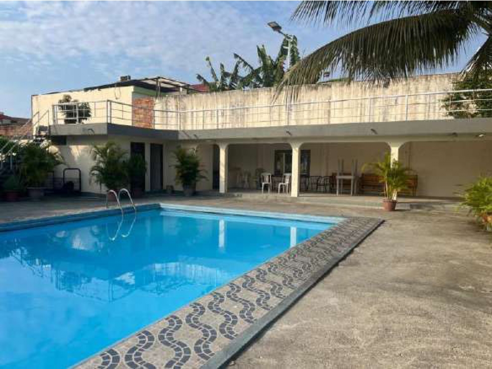 Venta Casa Portoviejo 2023 m² de terreno cerca al CC Capital Shopping — foto 3