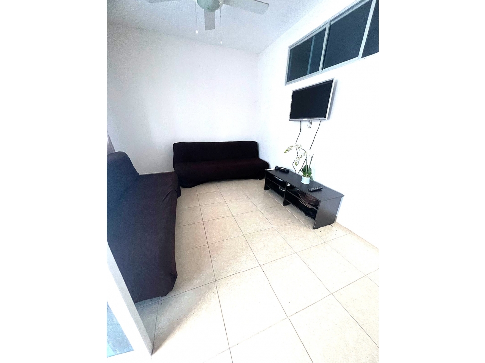 62mil Venta Casa amoblada en playa Tonsupa conjunto con piscina y más - 3