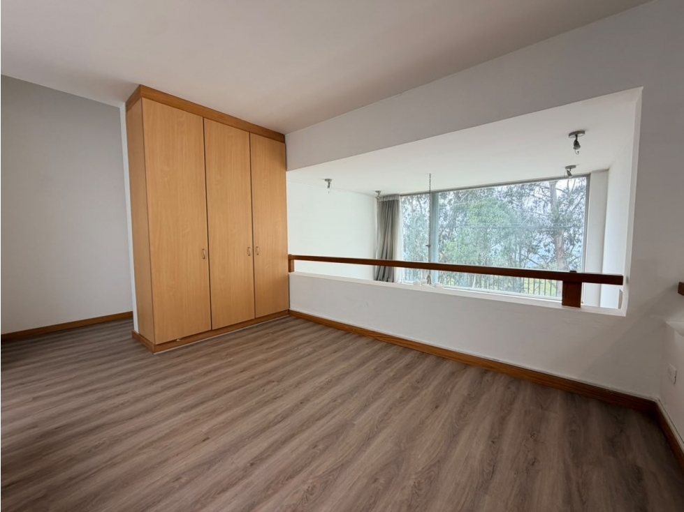 215mil Venta Casa con Amplio Jardín Urb. Privada Tanda, Miravalle — foto 6