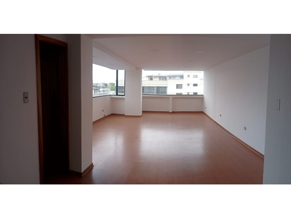 En Venta edificio, Amazonas y Río Coca 950mil - 2