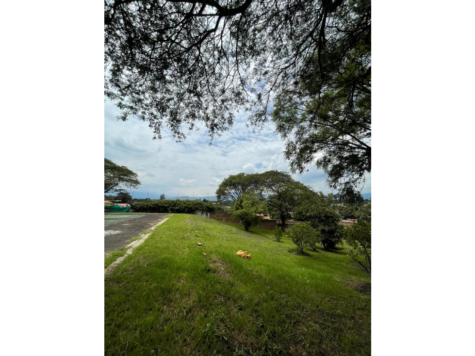 258mil Venta Terreno en el Conjunto en Tumbaco 1.123 m² - 4