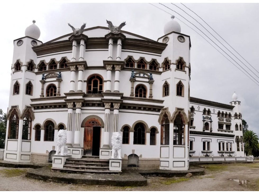 Venta de Complejo Hotelero, Cayambe $3,900,000 - 2