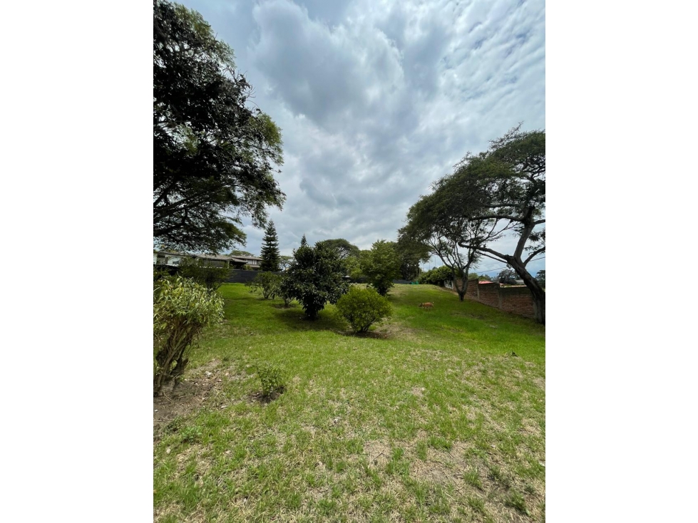 258mil Venta Terreno en el Conjunto en Tumbaco 1.123 m² - 5