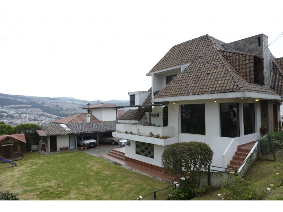 Venta amplia Casa en Ponceano Quito Norte — foto 5