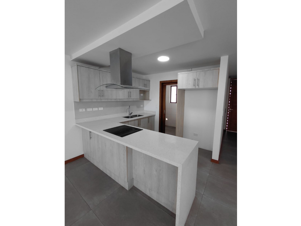 165mil Casa de 3 dormitorios en venta en La Morita, Tumbaco - 2