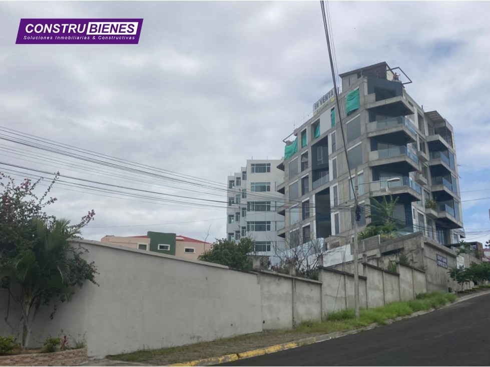 Lote esquinero sobre la vía en Barbasquillo, Manta - 2