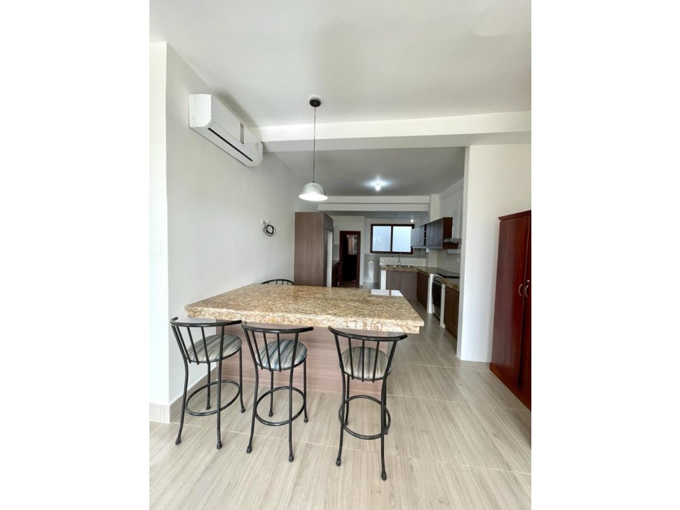 Departamento semiamoblado en Urb. Ciudad del Mar, Manta - 3