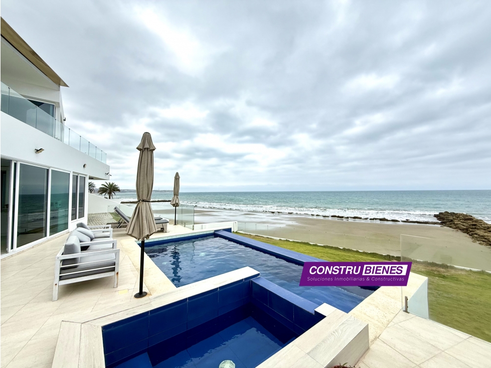 Casa frente al mar en Urb. Marina Blue, Manta Primera línea al mar