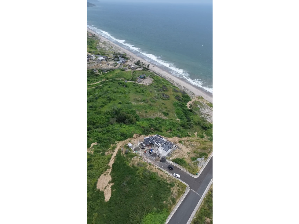 Terrenos de Oportunidad Urb. Playa Alta Santa Marianita, Manta - 1