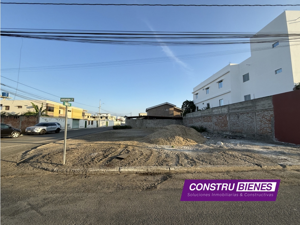Terreno esquinero en venta Urbanización Manta 2000, Manta - 5