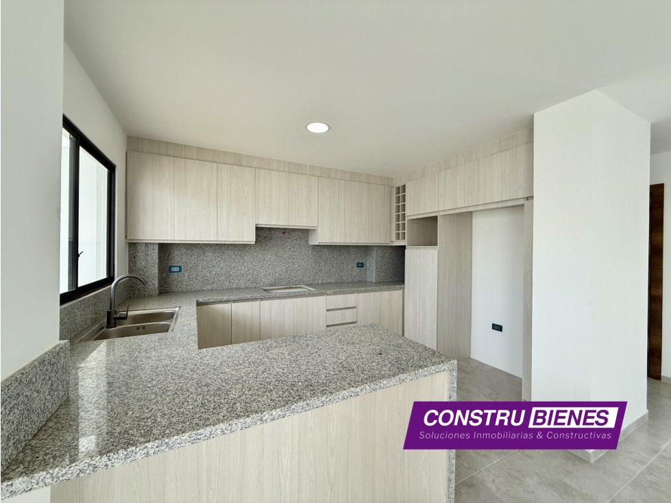 Casa semiamoblada pro estrenar en Urb. Baru, cerca de las playas Manta - 3