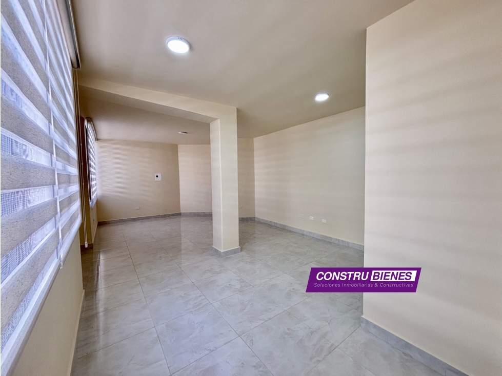Oficina en renta Excelente ubicación en Manta (Calle 13 y Av. 19) - 5