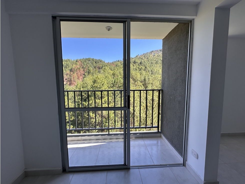 Alquilo Apartamento Urbanización Montiara, Serramonte, Bello