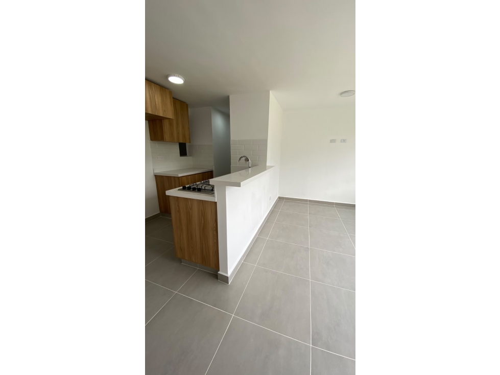Arriendo Apartamento Nuevo en la unidad Nogales Bello- San Gabriel — foto 3