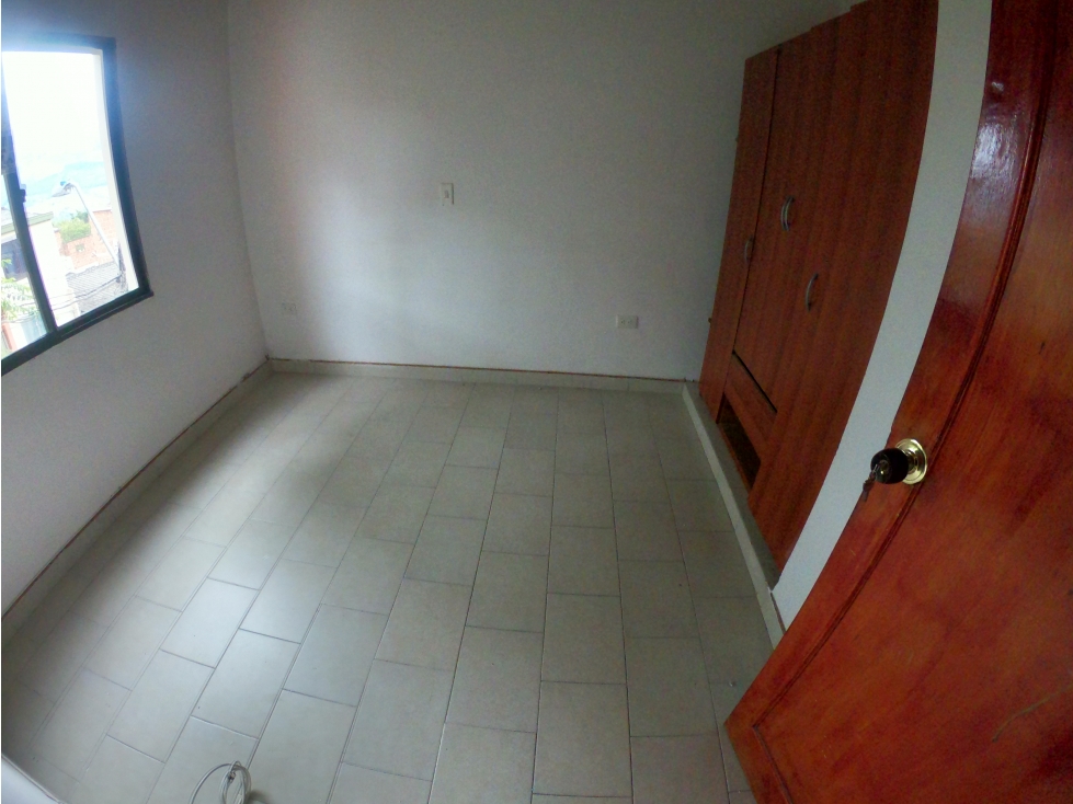 Vendo apartamento en La Urb. Aldea Hato Nuevo, piso 3, Bello — foto 5