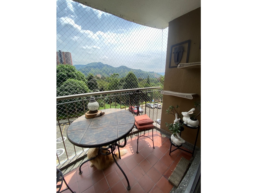 Vendo apartamento en la unidad Poblado del Sur, Sector Suramerica 72m2