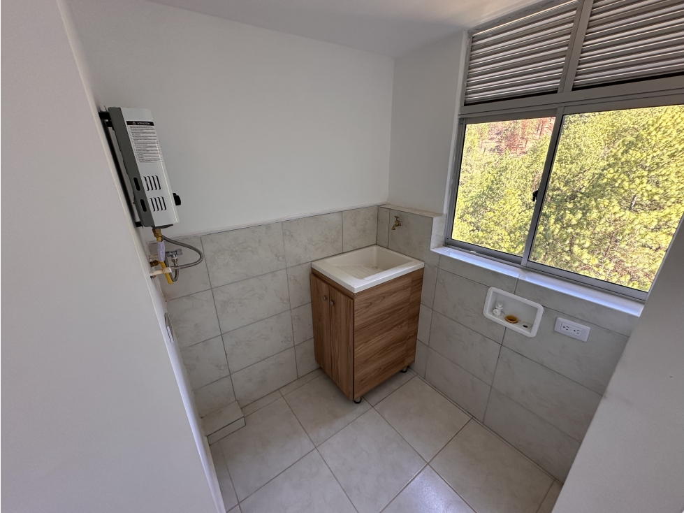 Alquilo Apartamento Urbanización Montiara, Serramonte, Bello — foto 6