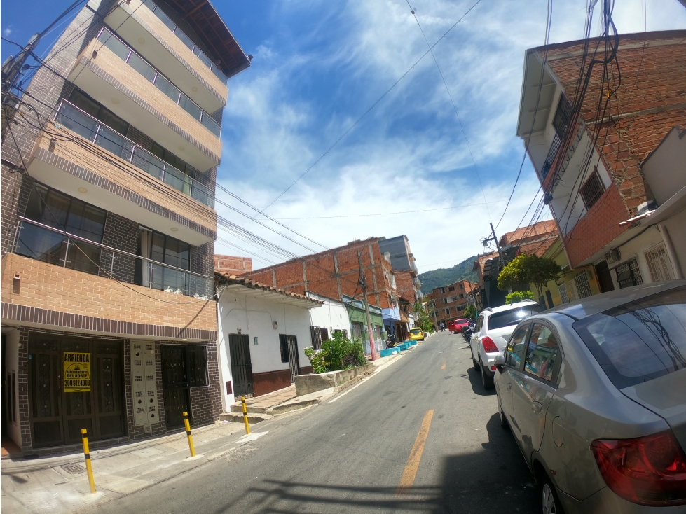 Alquilo apartamento Barrio Andalucía, Bello (INTERNO)